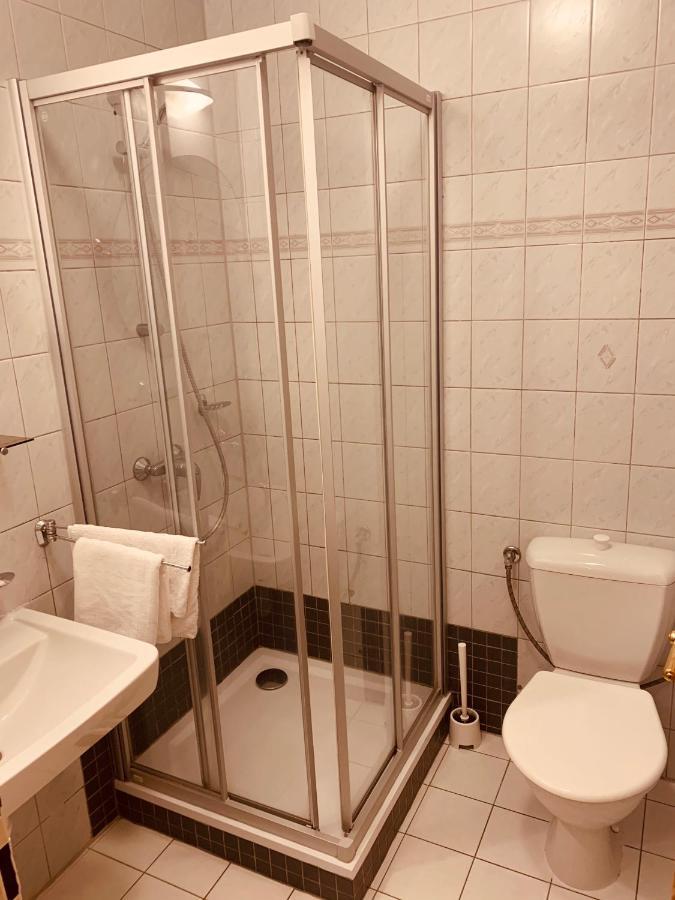 Orlik Rejviz Hotell Eksteriør bilde